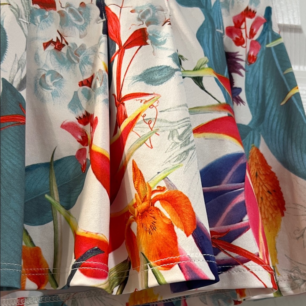 Athleta Vibrant Floral Skort - Picture 8 of 8